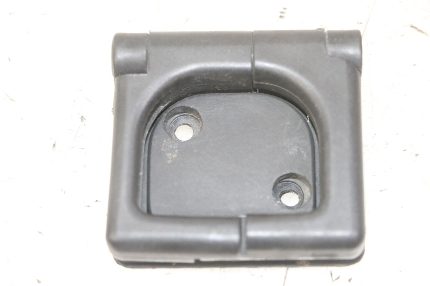 photo de CROCHET SAC PEUGEOT SATELIS 125 (2013 - 2018) - Zoom état d’usage