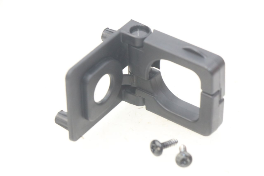 photo de CROCHET SAC PEUGEOT STREETZONE 4T 50 (2018 - 2023) - Détail de la pièce