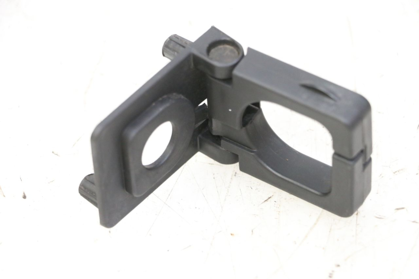 photo de CROCHET SAC PEUGEOT STREETZONE I NAKED 2T 50 (2018 - 2020) - Vue principale