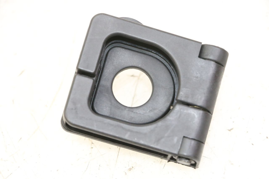 photo de CROCHET SAC PEUGEOT STREETZONE I NAKED 2T 50 (2018 - 2020) - Zoom état d’usage