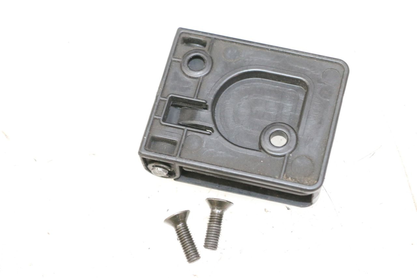 photo de CROCHET SAC PEUGEOT VIVACITY NEW 4T 50 (2008 - 2017) - Détail de la pièce