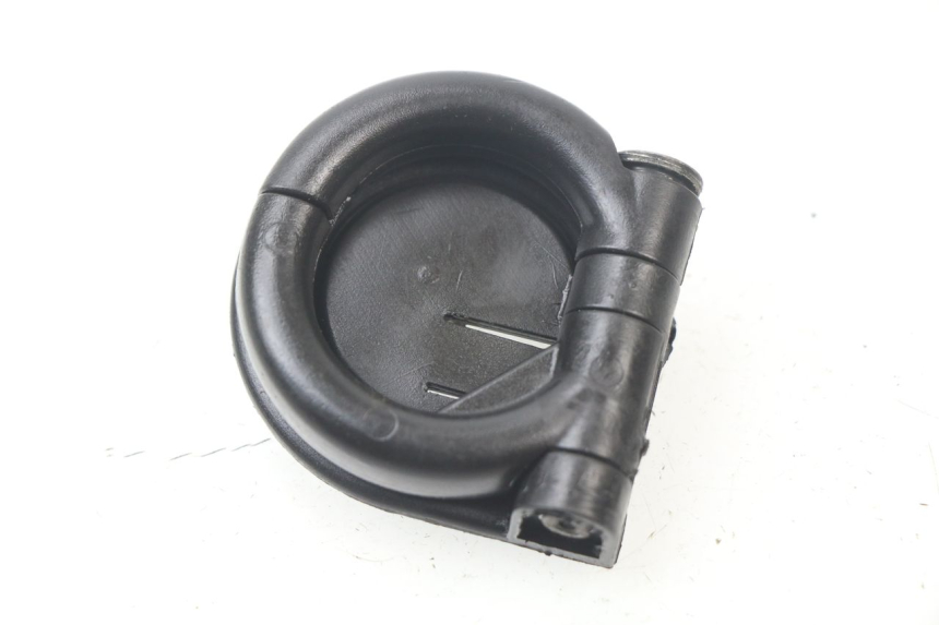 photo de CROCHET SAC PIAGGIO XEVO - X EVO 125 (2007 - 2017) - Vue principale