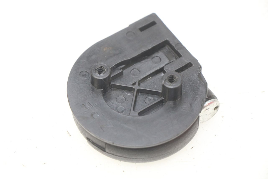 photo de CROCHET SAC PIAGGIO ZIP 4T 50 (2018 - 2020) - Zoom état d’usage