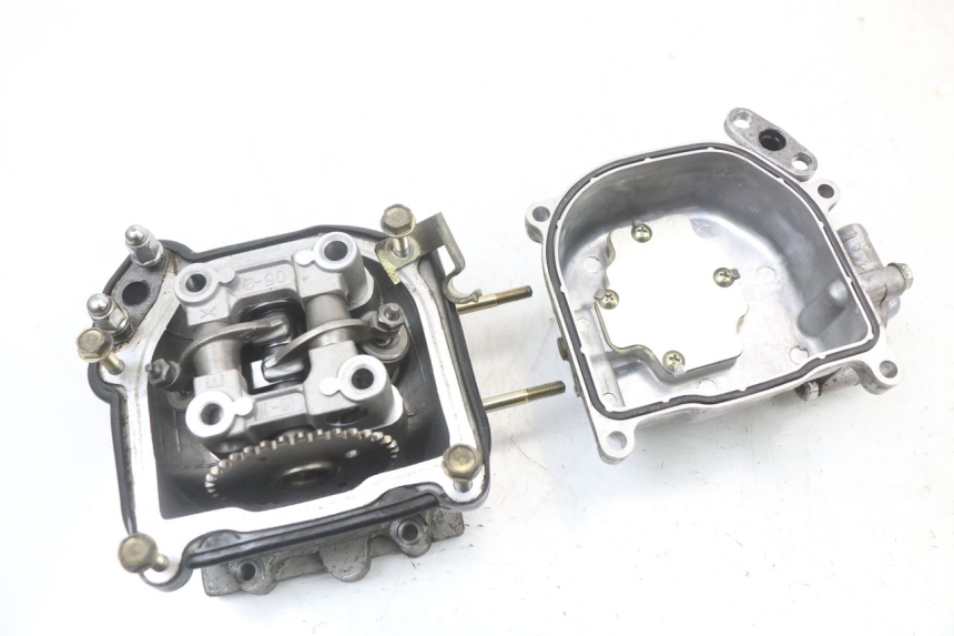 photo de CULASSE KYMCO AGILITY 4T 50 (2005 - 2018) - Points de fixation