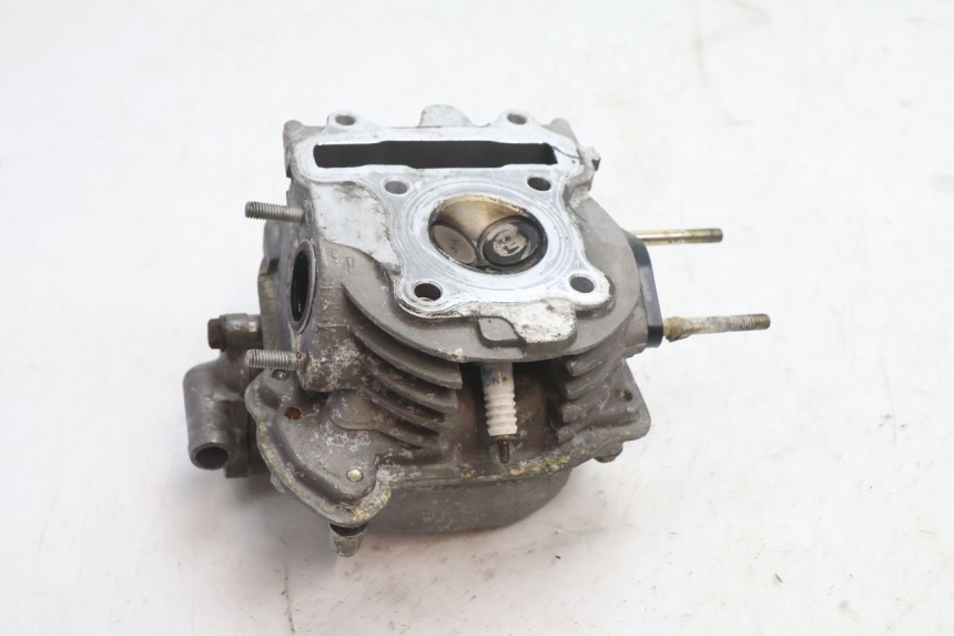 photo de CULASSE KYMCO AGILITY 4T 50 (2005 - 2018) - Points de fixation