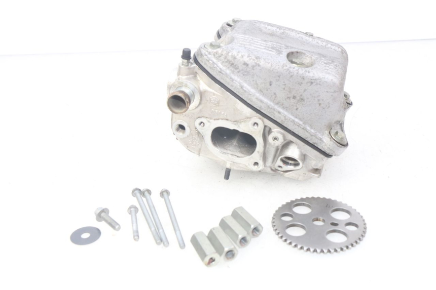 photo de CULASSE ARRIERE APRILIA SRV 850 (2012 - 2017) - Points de fixation