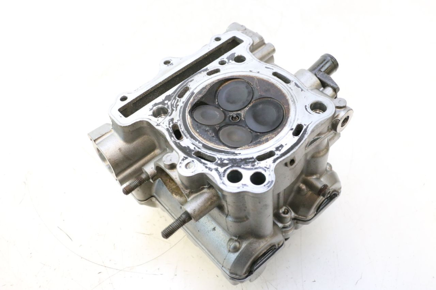 photo de CULASSE ARRIERE SUZUKI SV S 650 (1999 - 2002) - Vue d’ensemble