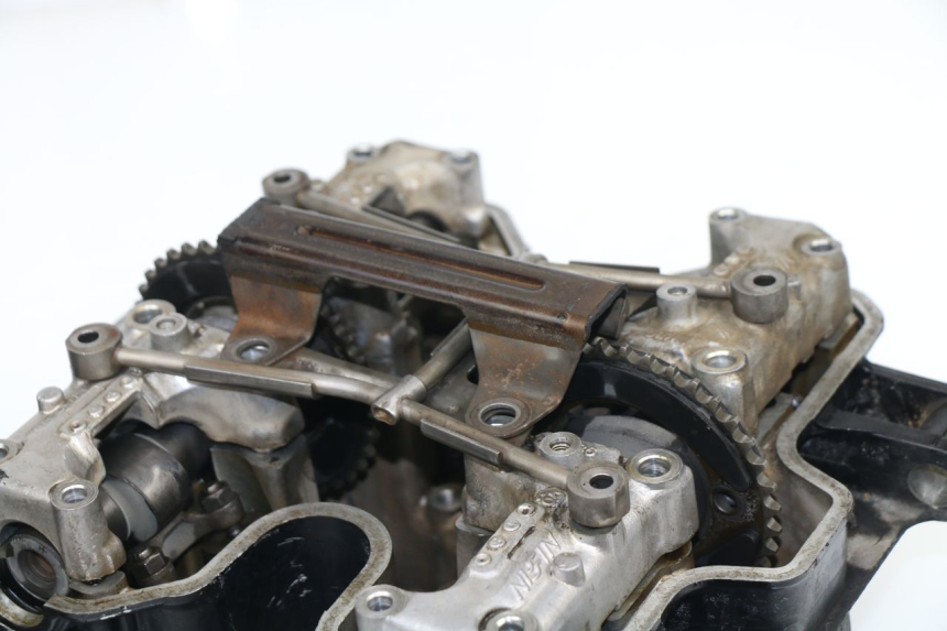 photo de CULASSE ARRIERE HONDA VF 1000 (1984 - 1988) - Focus structure