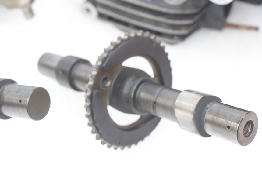 photo de CULASSE ARRIERE HONDA VF 1000 (1984 - 1988) - Gros plan technique