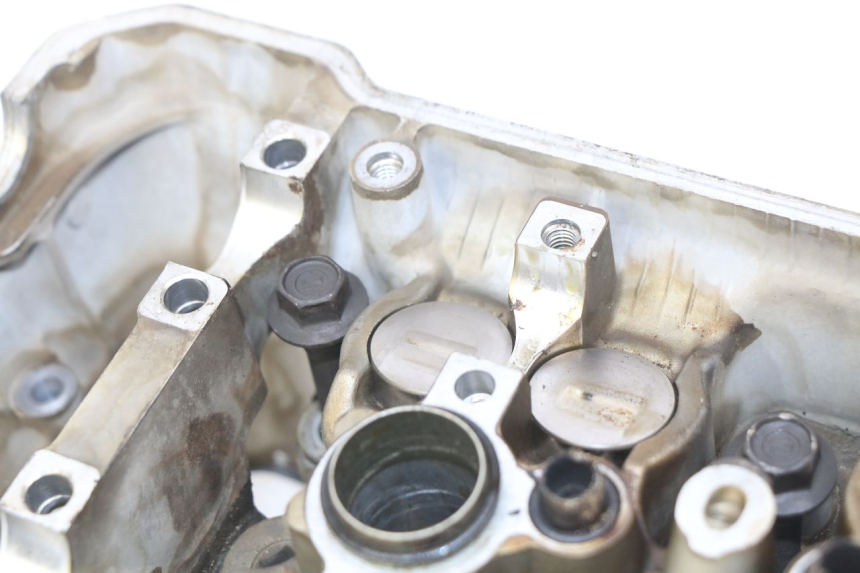 photo de CULASSE ARRIERE HONDA VFR FI RC46 800 (1998 - 2001) - Vue rapprochée