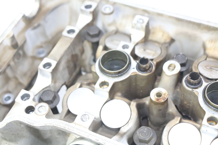 photo de CULASSE ARRIERE HONDA VFR FI RC46 800 (1998 - 2001) - Inspection visuelle