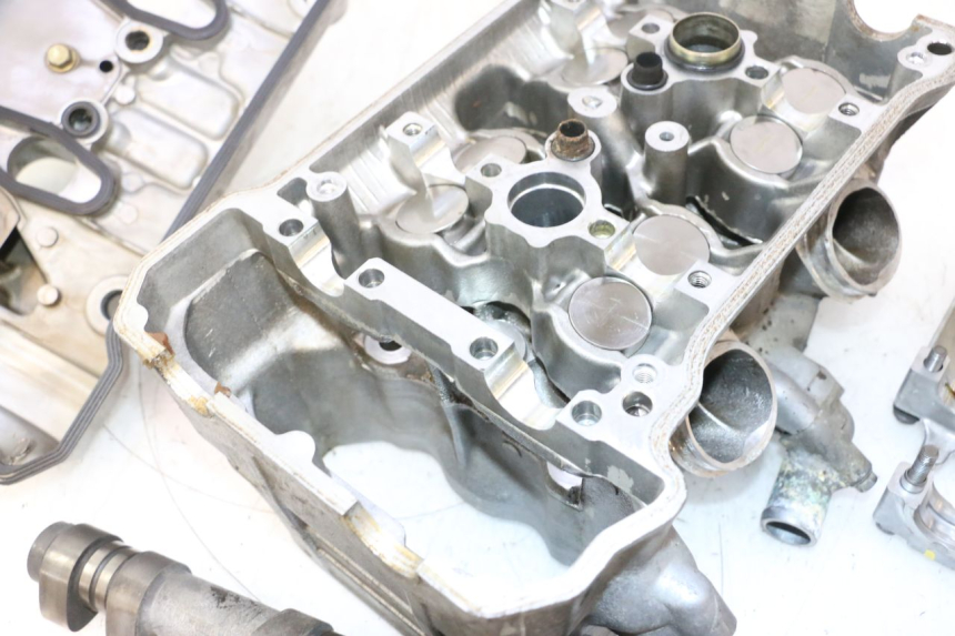 photo de CULASSE ARRIERE HONDA VFR FI RC46 800 (1998 - 2001) - Vue principale