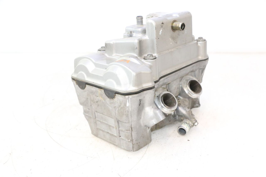 photo de CULASSE ARRIERE HONDA VFR FI RC46 800 (1998 - 2001) - Vue d’ensemble