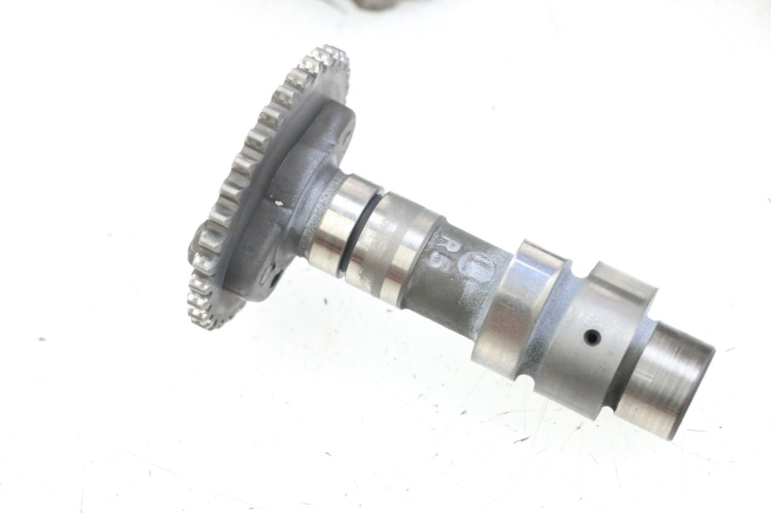 photo de CULASSE ARRIERE SUZUKI VL INTRUDER 125 (2004 - 2007) - Zoom composants