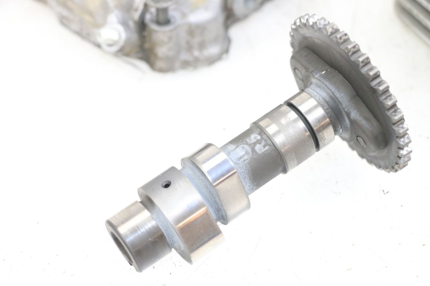 photo de CULASSE ARRIERE SUZUKI VL INTRUDER 125 (2004 - 2007) - Inspection visuelle