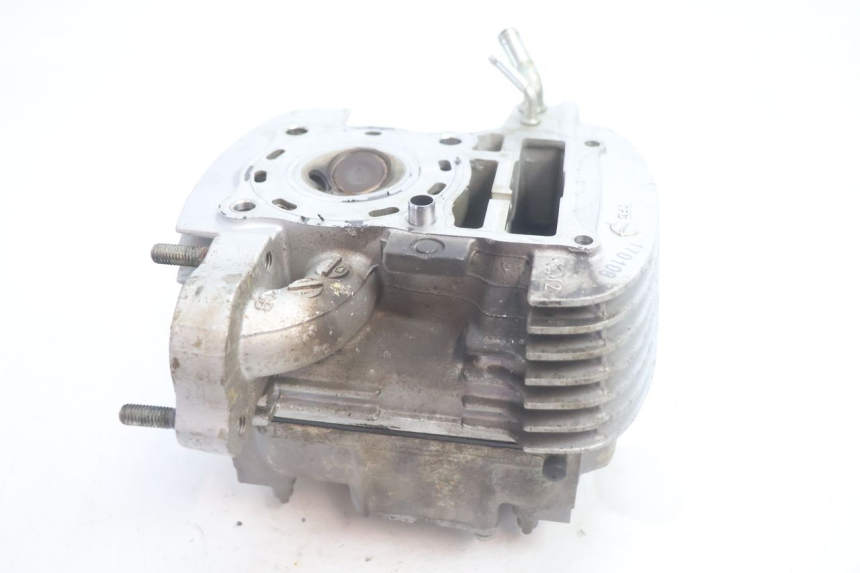 photo de CULASSE ARRIERE HONDA XLV VARADERO 125 (2007 - 2012) - État de surface