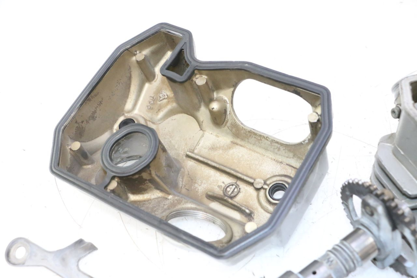 photo de CULASSE ARRIERE HONDA XRV AFRICA TWIN 750 (1990 - 1992) - Vue d’ensemble