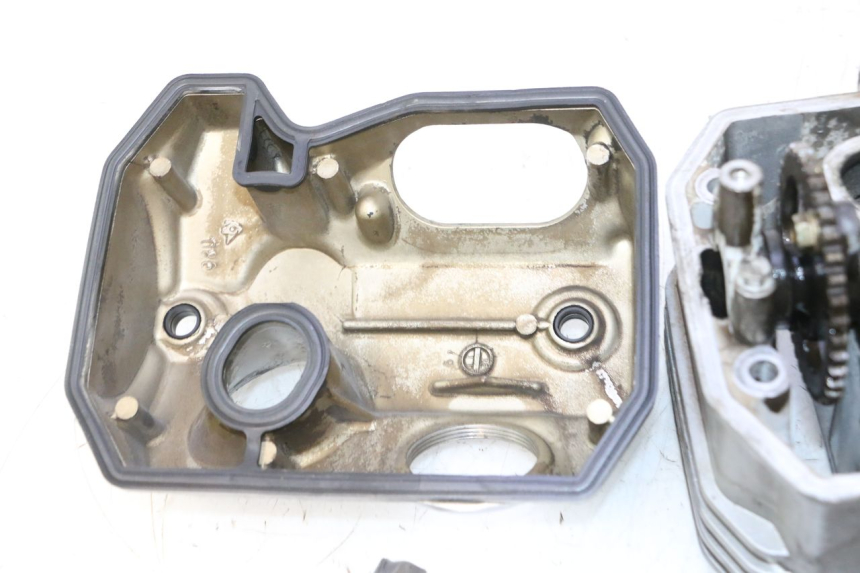 photo de CULASSE ARRIERE HONDA XRV AFRICA TWIN 750 (1990 - 1992) - État de surface