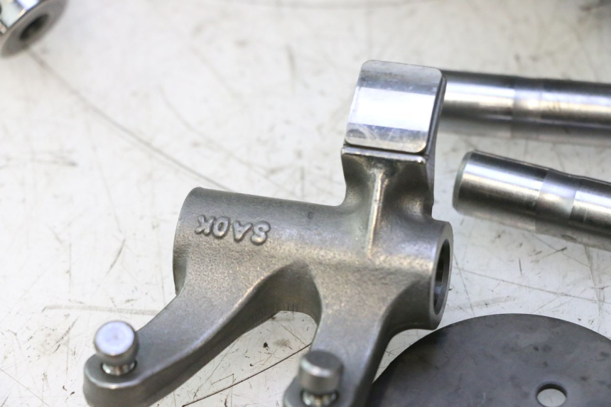 photo de CULASSE AVANT GILERA GP 800 (2007 - 2013) - Points de fixation