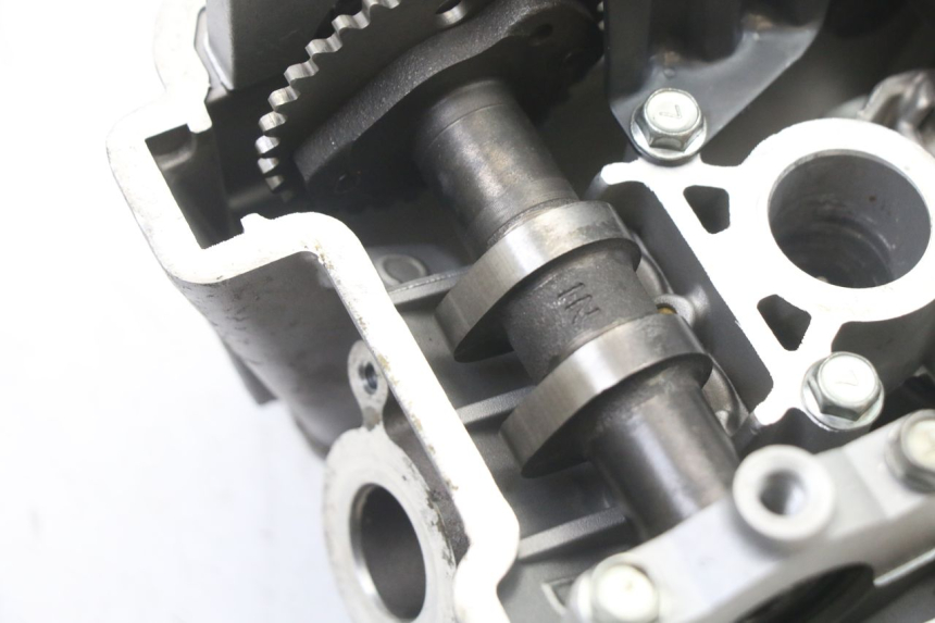 photo de CULASSE AVANT HYOSUNG GTR 125 (2006 - 2008) - Inspection visuelle