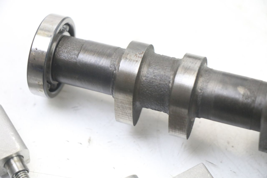 photo de CULASSE AVANT HYOSUNG GTR 125 (2006 - 2008) - Points de fixation