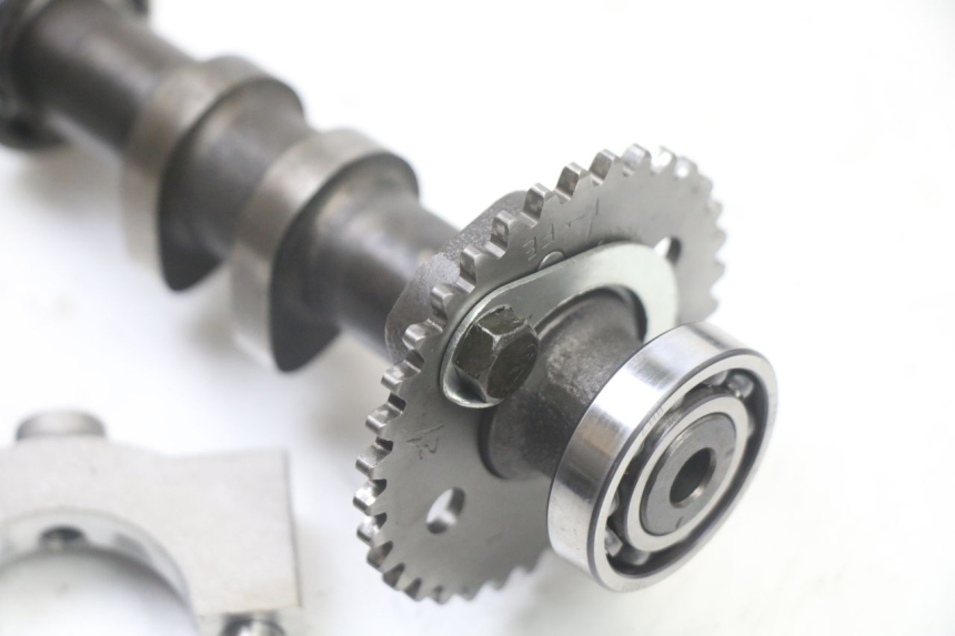 photo de CULASSE AVANT HYOSUNG GTR 125 (2006 - 2008) - État de surface