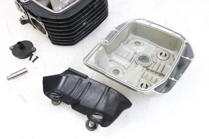 photo de CULASSE AVANT MOTO GUZZI NORGE 8V GT 1200 (2011 - 2016) - Focus structure