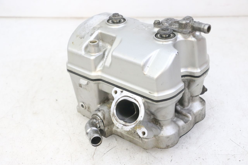 photo de CULASSE AVANT HONDA NTV DEAUVILLE ABS 700 (2007 - 2016) - Vue rapprochée