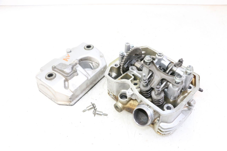 photo de CULASSE AVANT HONDA NTV DEAUVILLE 650 (2001 - 2006) - Vue principale