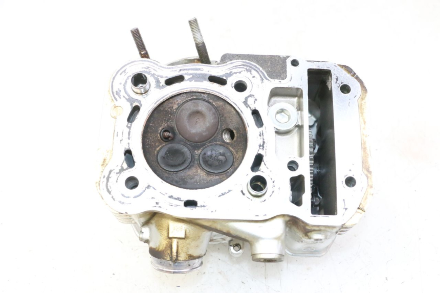 photo de CULASSE AVANT HONDA NTV DEAUVILLE 650 (2001 - 2006) - Détails caractéristiques