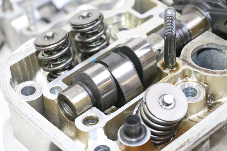 photo de CULASSE AVANT HONDA NTV DEAUVILLE 650 (2001 - 2006) - Photo complémentaire