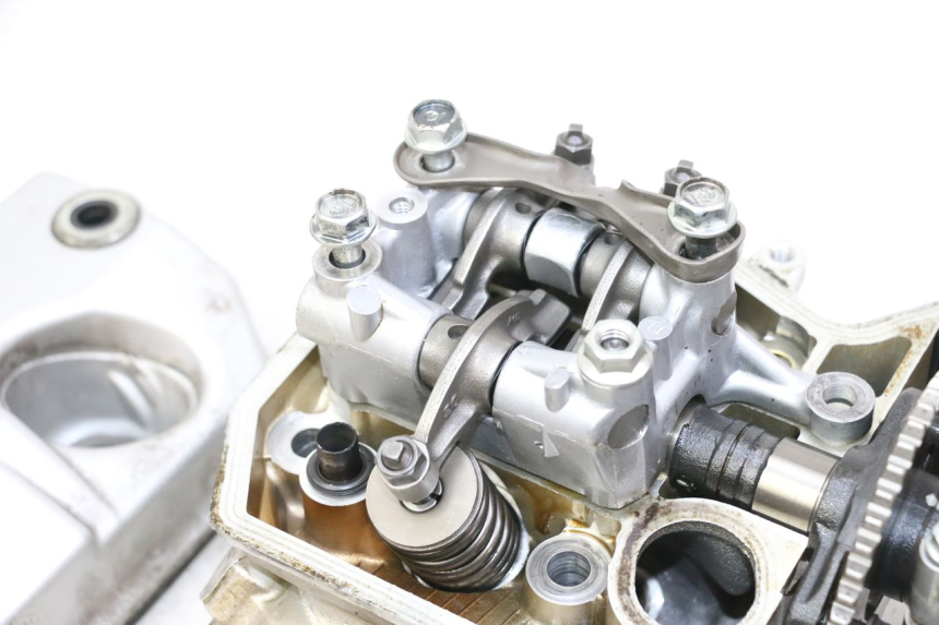 photo de CULASSE AVANT HONDA NTV DEAUVILLE 650 (2001 - 2006) - Focus structure