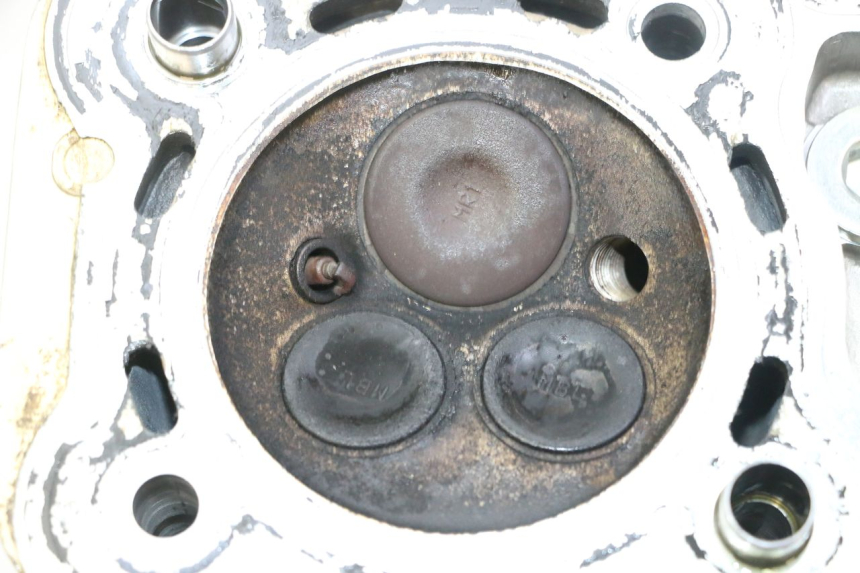 photo de CULASSE AVANT HONDA NTV DEAUVILLE 650 (2001 - 2006) - Vue principale