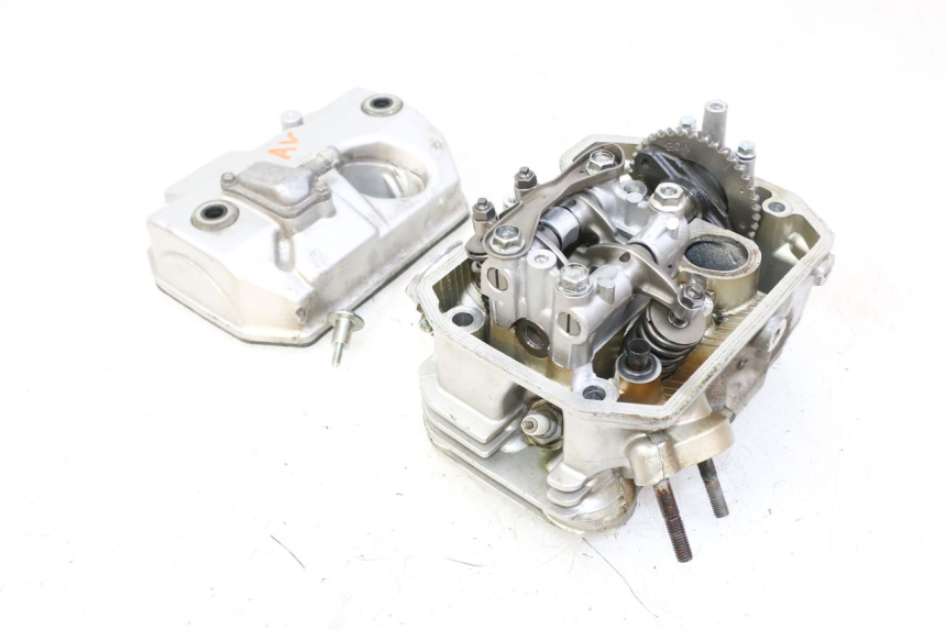 photo de CULASSE AVANT HONDA NTV DEAUVILLE 650 (2001 - 2006) - État de surface