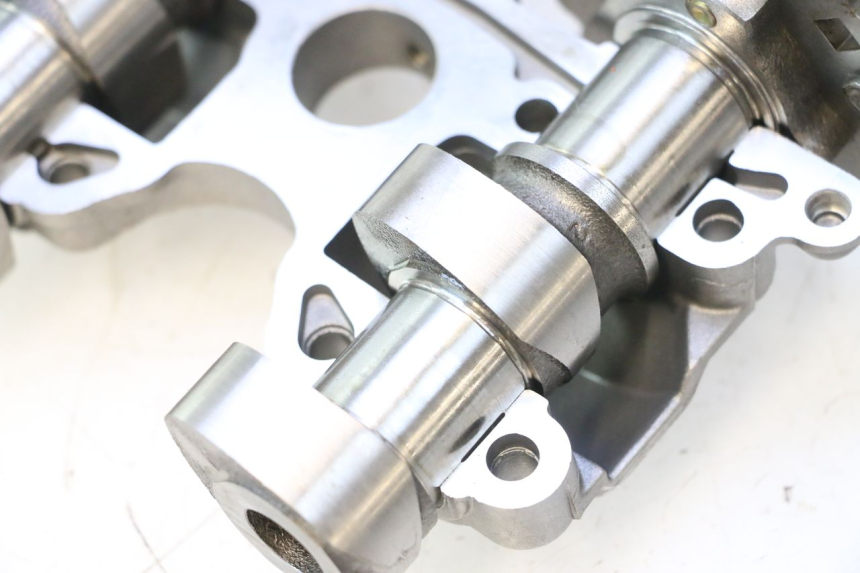 photo de CULASSE AVANT CAN-AM SPYDER RS 1000 (2008 - 2012) - Focus structure