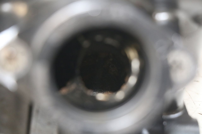 photo de CULASSE AVANT SUZUKI SV N 650 (1999 - 2002) - Vue d’ensemble