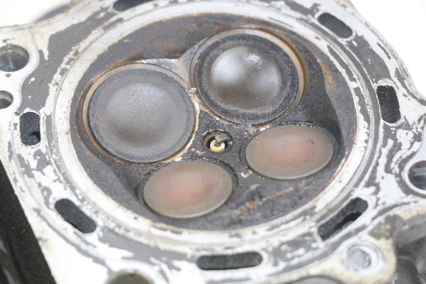 photo de CULASSE AVANT SUZUKI SV N 650 (1999 - 2002) - Pièce contrôlée