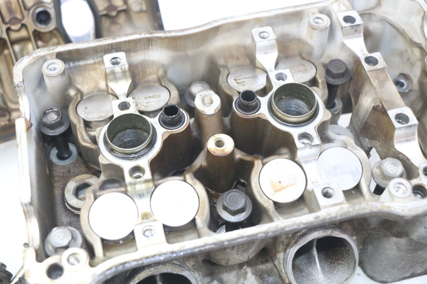 photo de CULASSE AVANT HONDA VFR FI RC46 800 (1998 - 2001) - Marquages et références