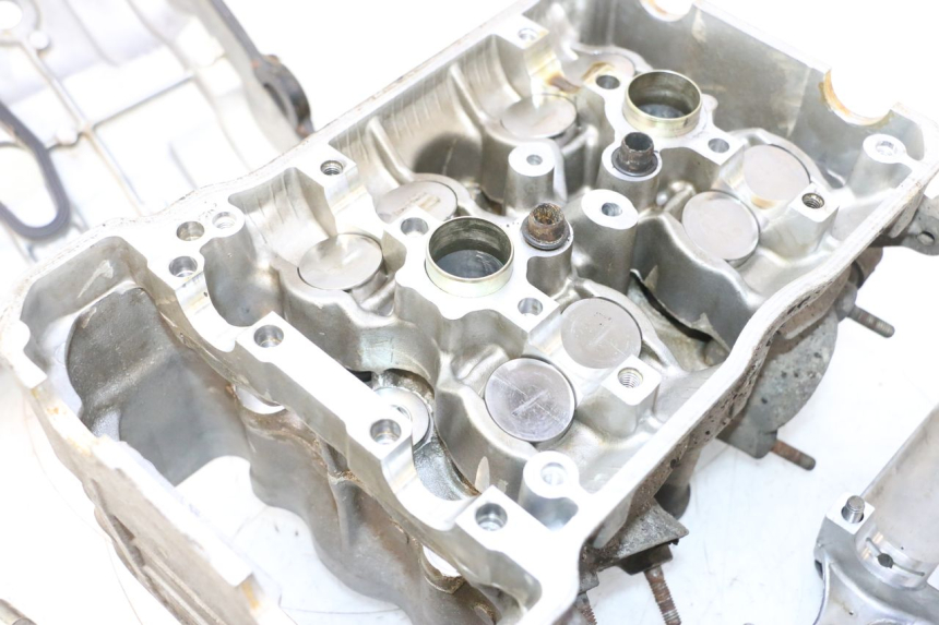 photo de CULASSE AVANT HONDA VFR FI RC46 800 (1998 - 2001) - Vue produit