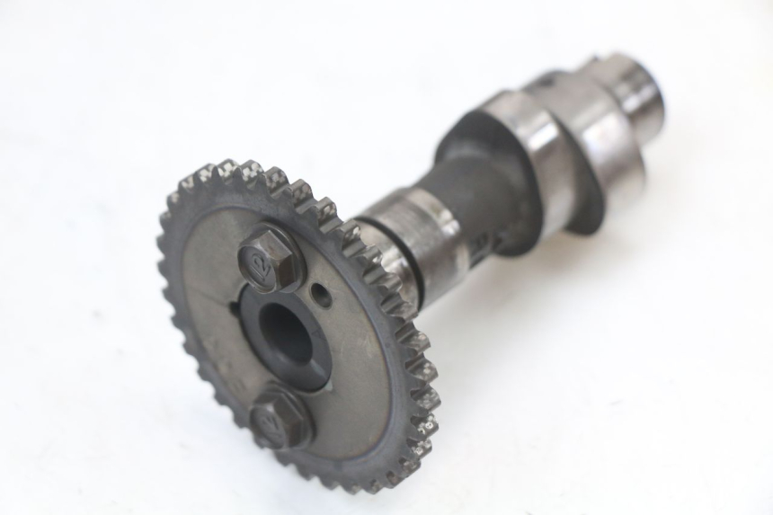 photo de CULASSE AVANT SUZUKI VL INTRUDER 125 (2004 - 2007) - Détails caractéristiques