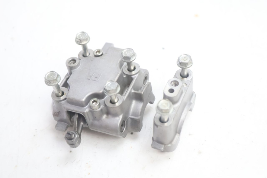photo de CULASSE AVANT HONDA XLV VARADERO 125 (2007 - 2012) - Points de fixation