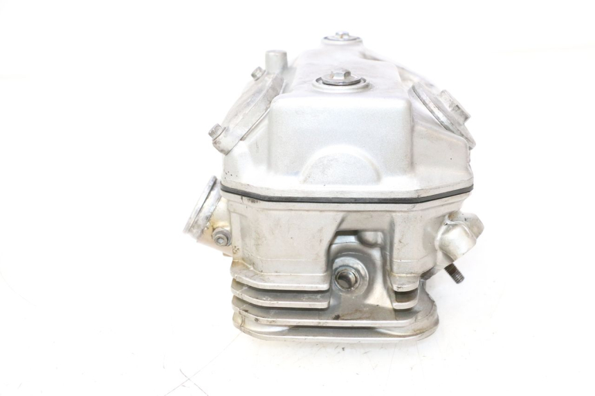 photo de CULASSE AVANT HONDA XRV AFRICA TWIN 750 (1990 - 1992) - Gros plan technique