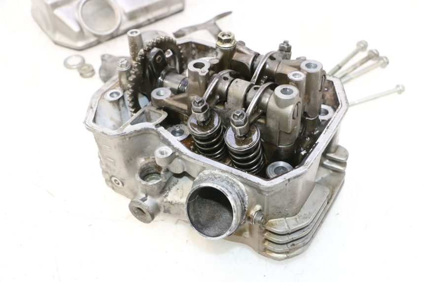 photo de CULASSE AVANT HONDA XRV AFRICA TWIN 750 (1990 - 1992) - État de surface