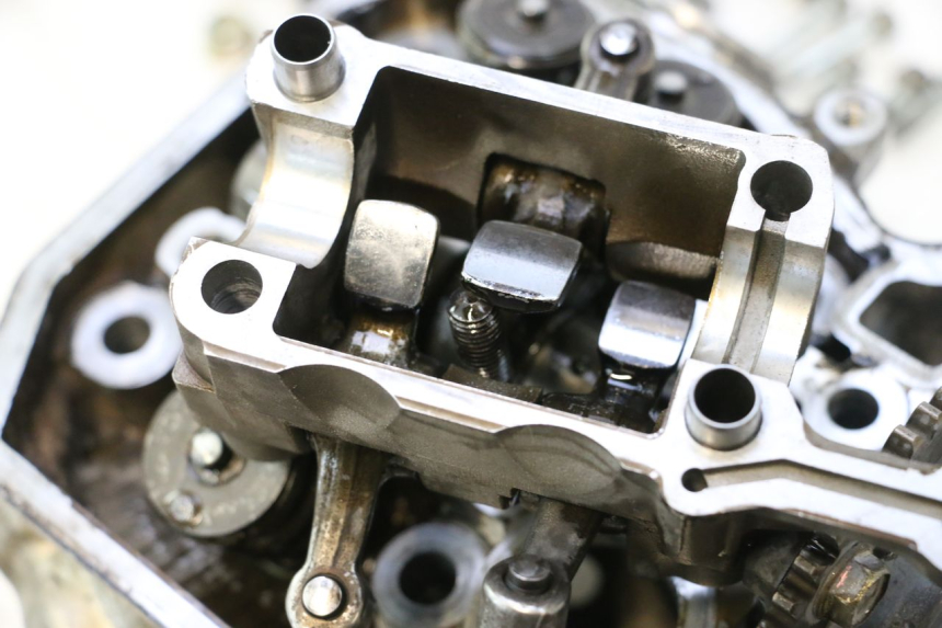 photo de CULASSE AVANT HONDA XRV AFRICA TWIN 750 (1990 - 1992) - Pièce contrôlée