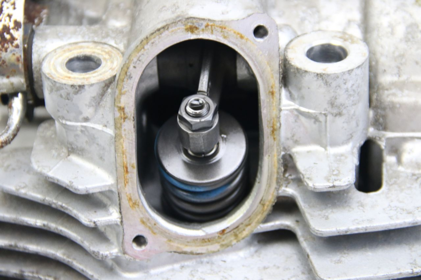 photo de CULASSE AVANT YAMAHA XV VIRAGO 750 (1984 - 1998) - Autre angle de vue