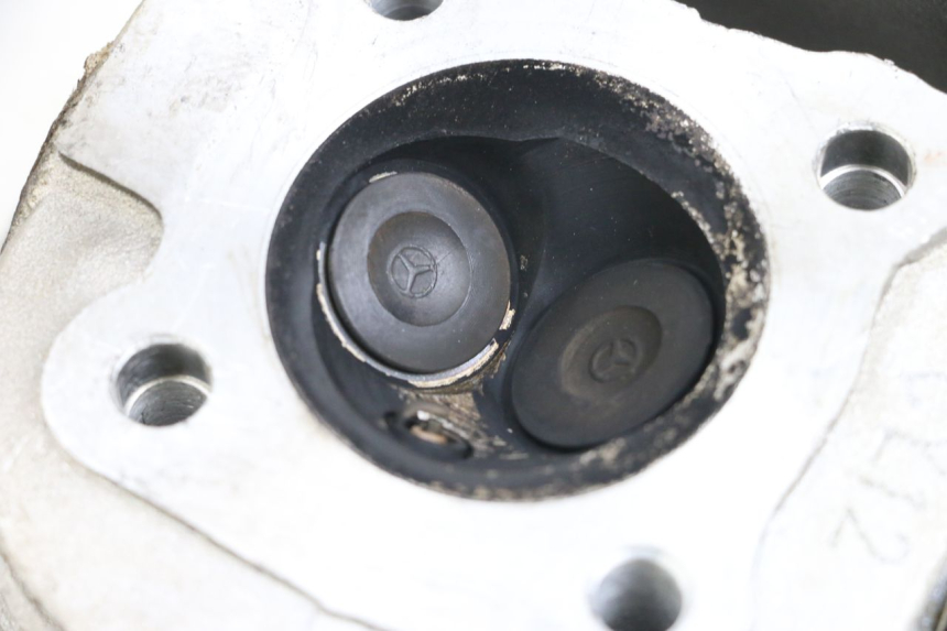 photo de CULASSE JONWAY AZTRAL 125 (2008 - 2017) - Points de fixation