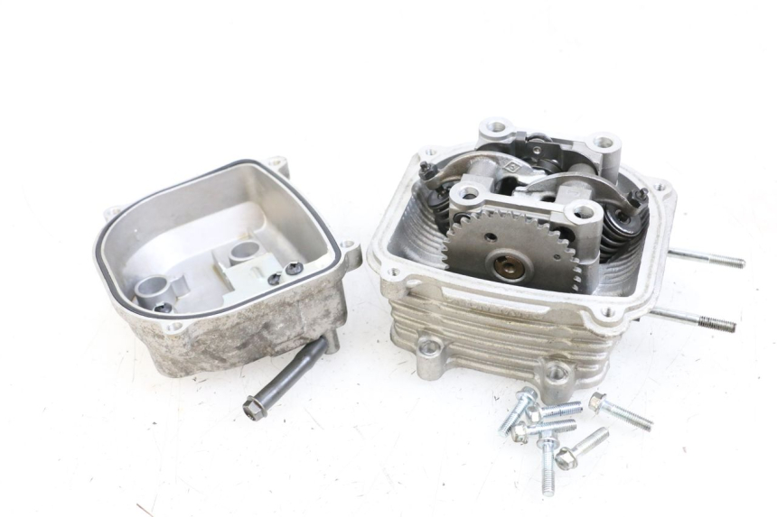 photo de CULASSE JONWAY AZTRAL 125 (2008 - 2017) - État de surface