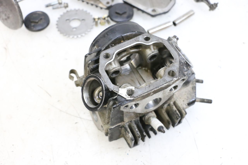 photo de CULASSE MAG POWER BOMBERS 4T 50 (2016 - 2026) - Inspection visuelle