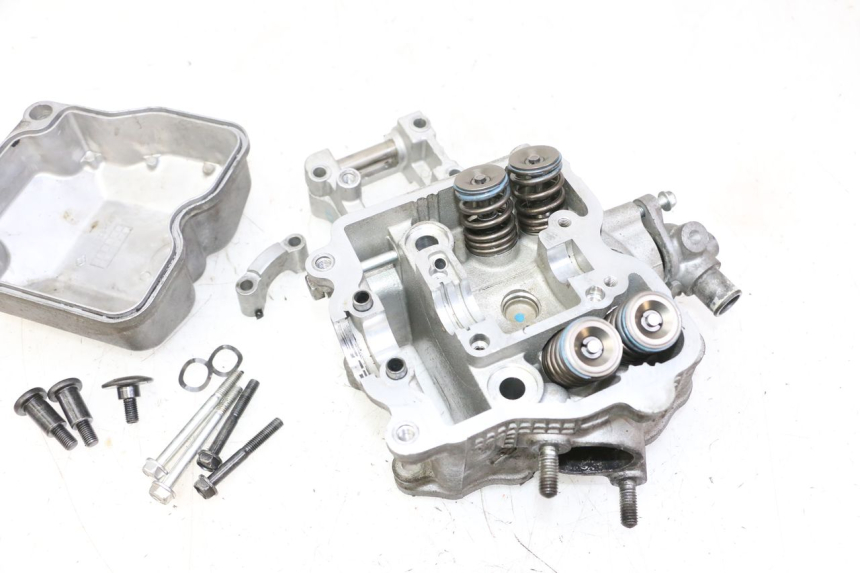 photo de CULASSE SUZUKI BURGMAN 125 (2007 - 2014) - Zoom composants