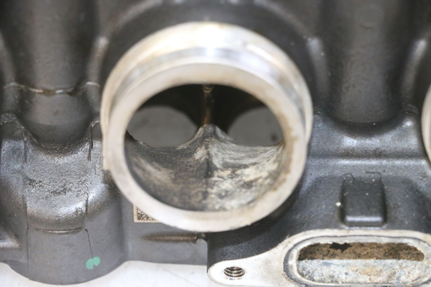 photo de CULASSE HONDA CB R 1000 (2018 - 2023) - Zoom composants